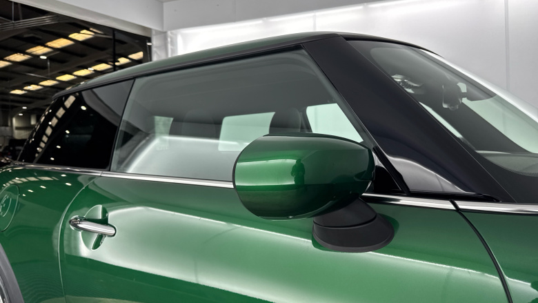 MINI Hatchback 135kW Cooper S Level 2 33kWh 3dr Auto Electric Hatchback